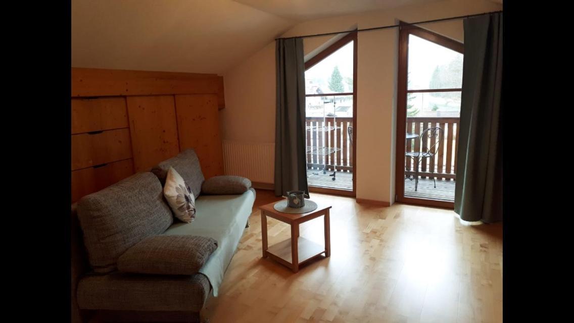 Schoell Apartment *
